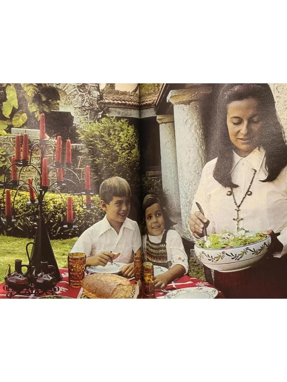 Vintage Chiquita Banana Product Cookbook, 1974, First Avon Printing, Paperback